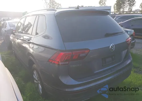 2020 Volkswagen Tiguan 2.0T S z USA, uszkodzony, nr VIN 3VV1B7AX4LM037932